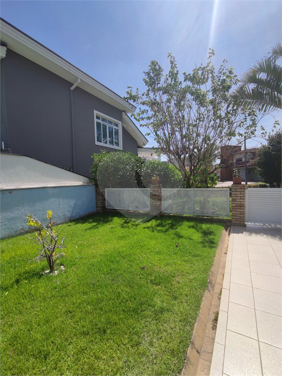 Casa à venda com 3 suítes no condomínio Residencial Suzano, Suzano - SP