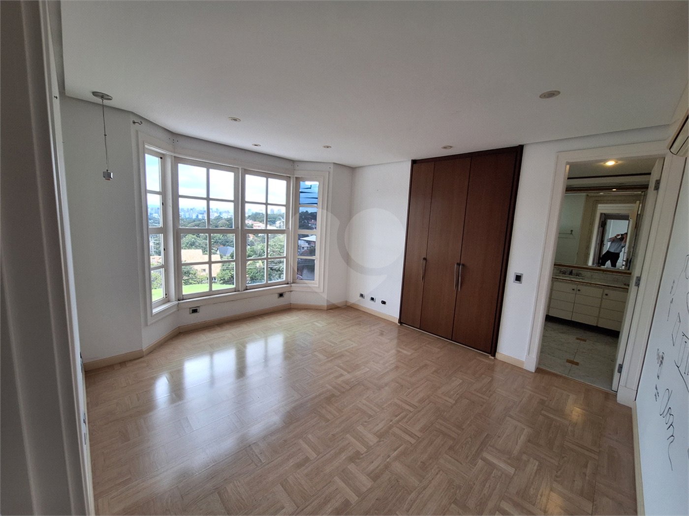 Casa à venda com 4 suítes no condomínio Villagio DI Sopra, São Paulo - SP