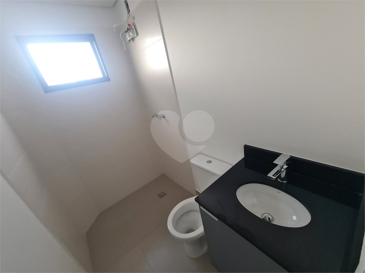 Apartamento à venda com 3 quartos, sendo 1 suíte,  em Jardim Refúgio, Sorocaba, SP