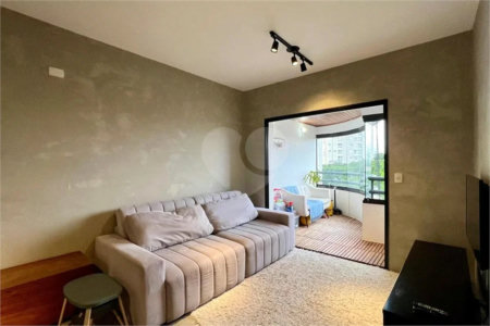Apartamento à venda com 3 quartos, sendo 1 suíte, em Vila Madalena, São Paulo, SP