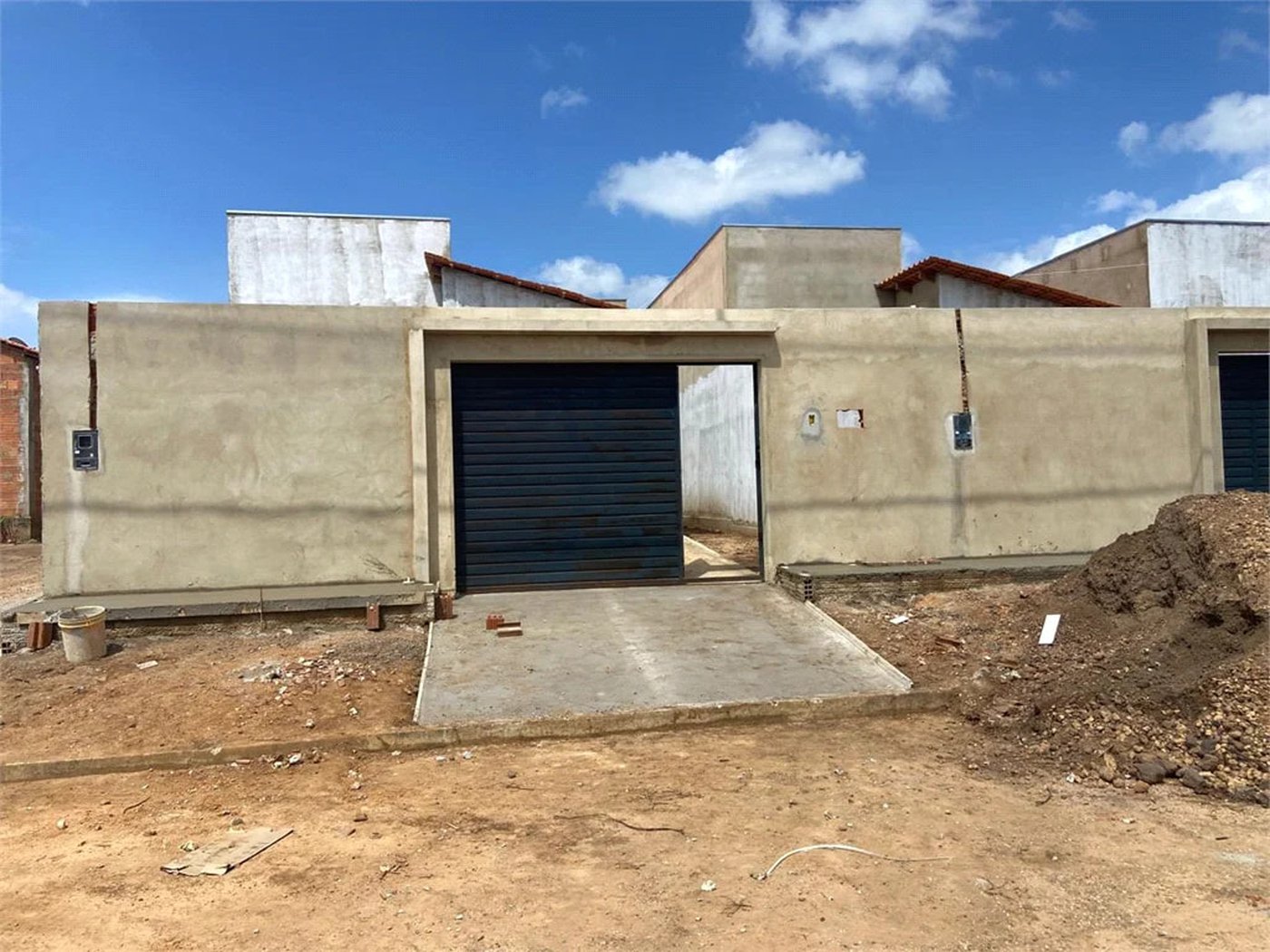 Casa à venda com 2 quartos, sendo 1 suíte,  em Residencial Mont'serrat, Balsas, MA
