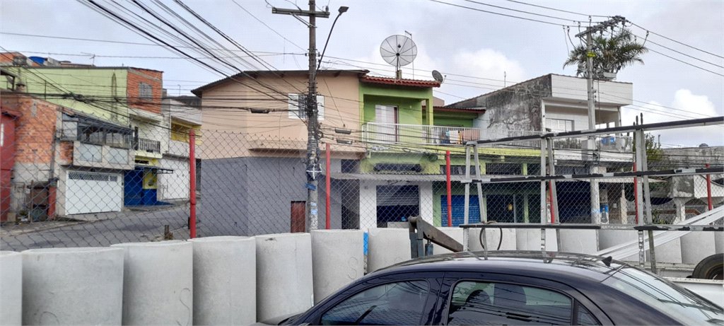 Sobrado à venda com 6 quartos em Jardim Quarto Centenário, Mauá, SP