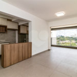 Apartamento à venda com 3 quartos, sendo 1 suíte,  em Vila Anastácio, São Paulo, SP