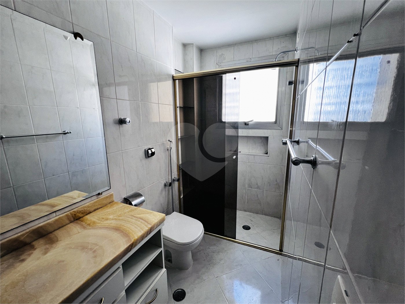 Apartamento à venda com 3 quartos, sendo 1 suíte, em Santa Cecília, São Paulo, SP