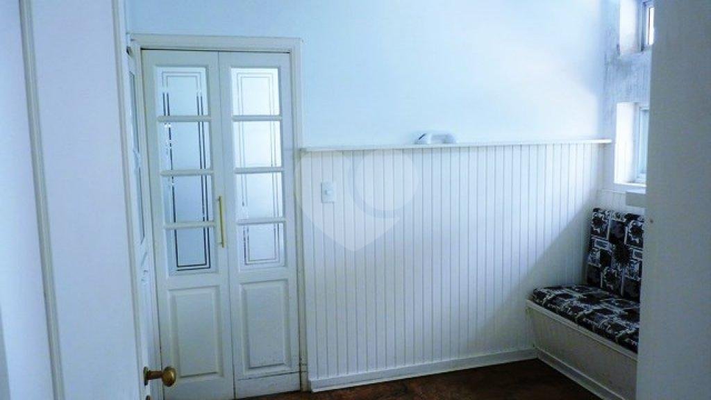 Sobrado à venda com 4 quartos, sendo 3 suítes, em Tremembé, São Paulo, SP