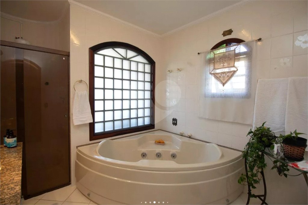 Casa à venda com 4 suítes em Vila Medeiros, São Paulo, SP