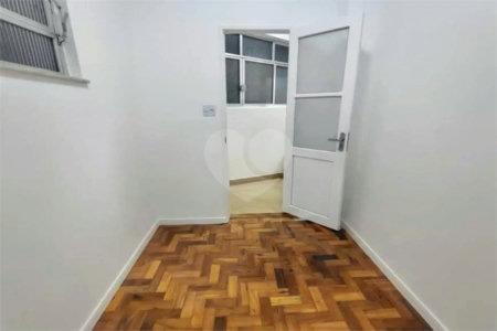 Apartamento à venda com 3 quartos, sendo 1 suíte,  em Copacabana, Rio de Janeiro, RJ