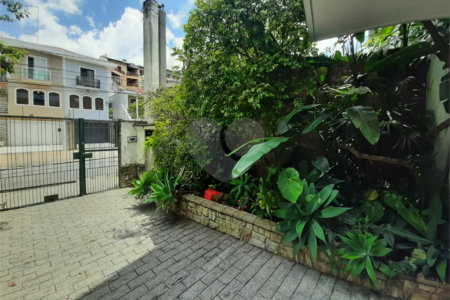 Sobrado à venda com 4 quartos, sendo 2 suítes, em Jardim Franca, São Paulo, SP