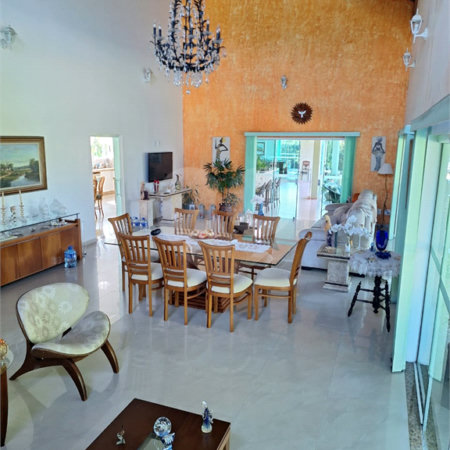 Casa à venda com 4 suítes no condomínio Bougainville, Peruíbe - SP