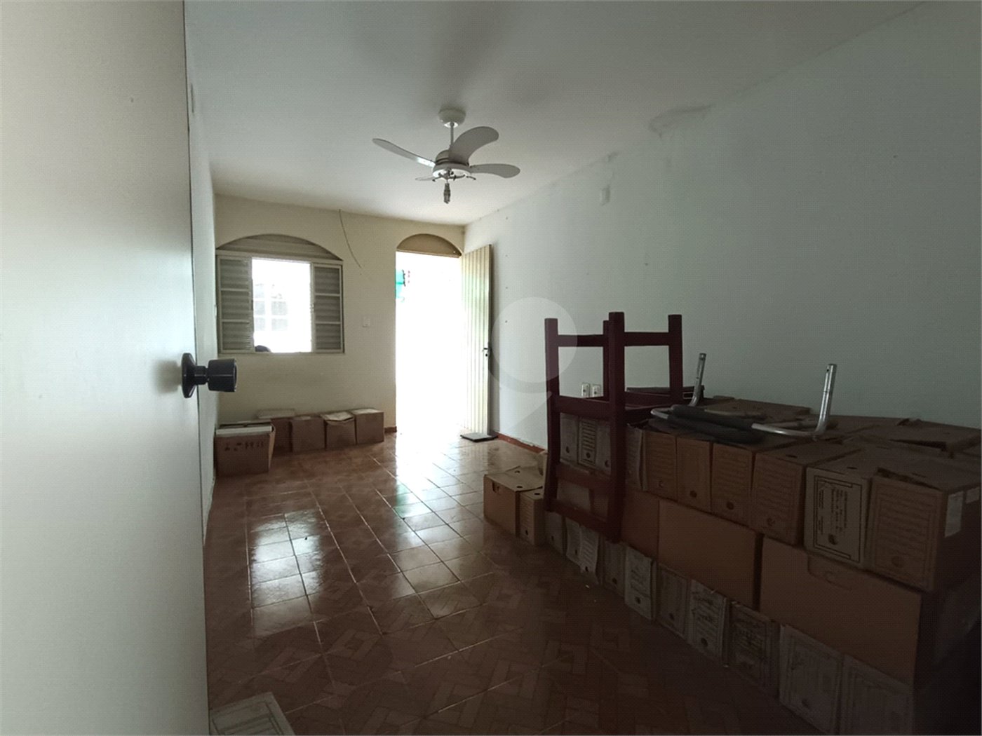 Casa à venda com 4 quartos, sendo 1 suíte, em Vila Leão, Sorocaba, SP