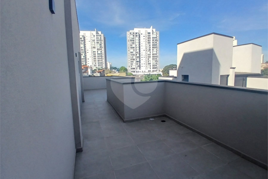 Casa à venda com 2 quartos, sendo 1 suíte, no condomínio Sintra, São Paulo - SP