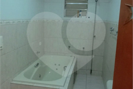 Casa para alugar com 4 quartos, sendo 2 suítes, em Jardim Las Vegas, Santo André, SP