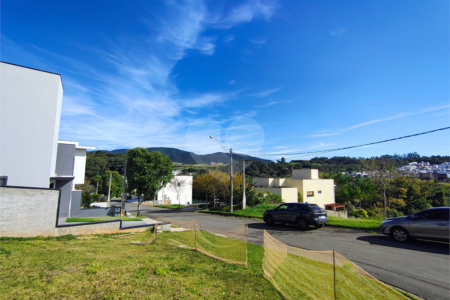 Terreno à venda no condomínio Quinta dos Lagos, Jundiaí - SP