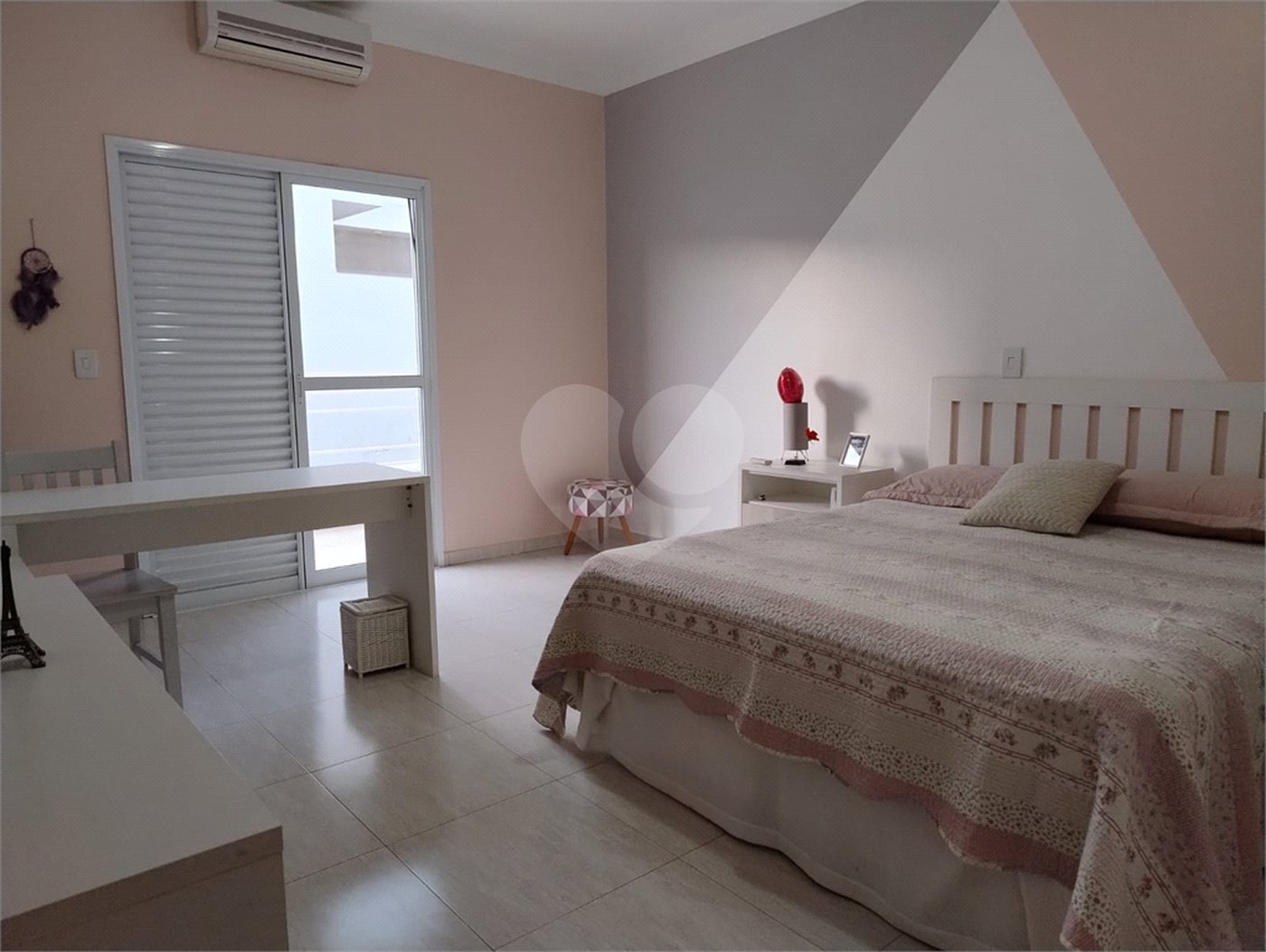 Casa à venda com 3 suítes no condomínio Jardim Maringá, Indaiatuba - SP