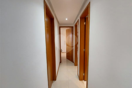 Cobertura à venda com 4 quartos, sendo 1 suíte,  em Tijuca, Rio de Janeiro, RJ