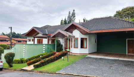 Casa à venda com 4 quartos, sendo 3 suítes,  no condomínio Morada da Serra, São José dos Campos - SP