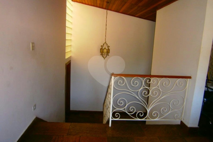 Casa à venda com 4 quartos, sendo 1 suíte, em Horto, São Paulo, SP