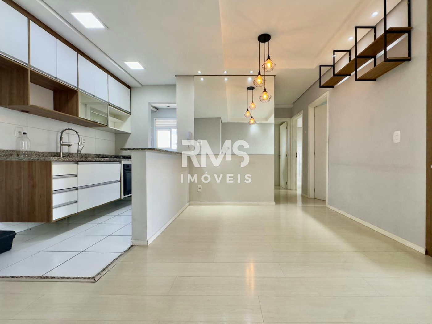 Apartamento à venda com 3 quartos, sendo 1 suíte, no condomínio Residencial Ilhas Mediterrâneo, Itu - SP