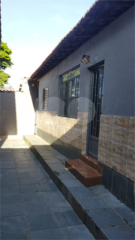 Sobrado à venda com 3 quartos, sendo 1 suíte,  em Parque Morumbi, Mogi das Cruzes, SP