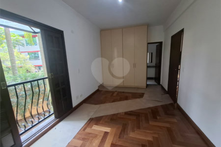 Casa para alugar com 4 quartos, sendo 2 suítes, no condomínio Palm Garden, São Paulo - SP