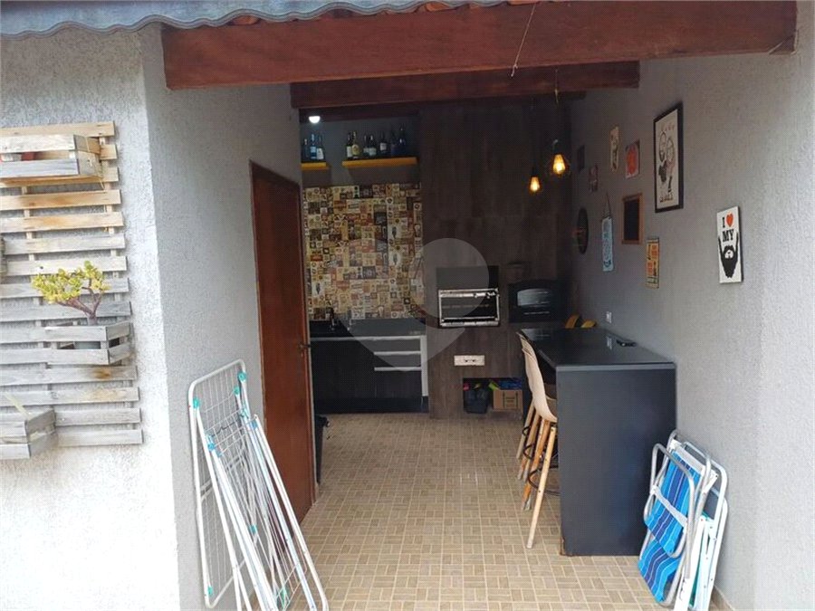 Casa à venda com 3 quartos, sendo 1 suíte, no condomínio Residencial Shekinah, São Paulo - SP