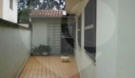 Sobrado à venda com 3 quartos, sendo 1 suíte,  em Vila Nova Mazzei, São Paulo, SP