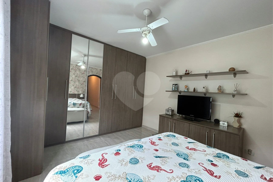 Sobrado à venda com 3 quartos, sendo 1 suíte, em Tremembé, São Paulo, SP