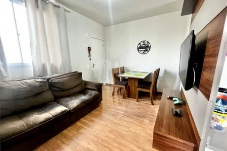 Casa à venda com 2 quartos, sendo 1 suíte,  no condomínio Residencial Jasmin, Itapetininga - SP