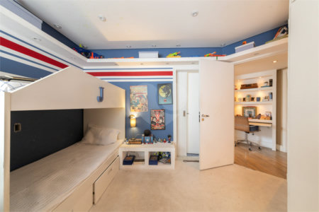 Apartamento à venda com 3 quartos, sendo 2 suítes, em Itaim Bibi, São Paulo, SP
