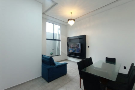 Casa à venda com 3 quartos, sendo 1 suíte, em Vila Santana, Itapetininga, SP