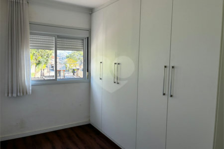 Casa para alugar com 3 quartos, sendo 1 suíte,  no condomínio Bella Roma, São Roque - SP