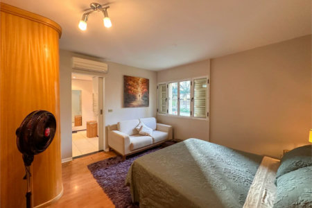 Casa à venda com 3 quartos, sendo 1 suíte, no condomínio Barão do Triunfo, São Paulo - SP