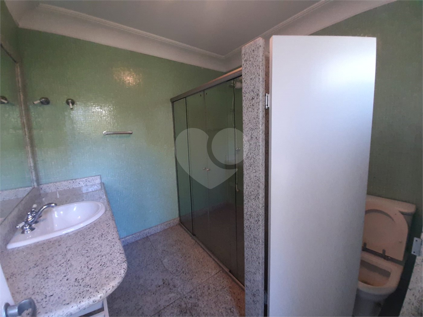 Casa à venda com 3 suítes no condomínio Chácara Francesa, São Paulo - SP