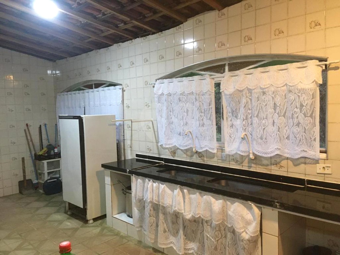 Chácara à venda com 4 quartos em Pirucaia, Mairiporã, SP