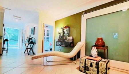 Casa à venda com 3 suítes no condomínio Vale da Santa Fé, Vinhedo - SP
