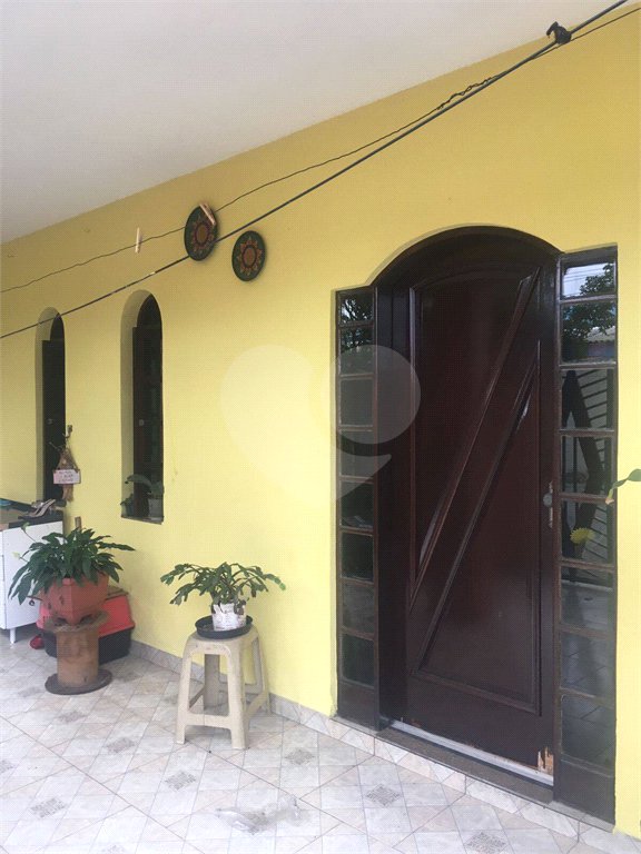 Casa à venda com 4 quartos em Calmon Viana, Poá, SP