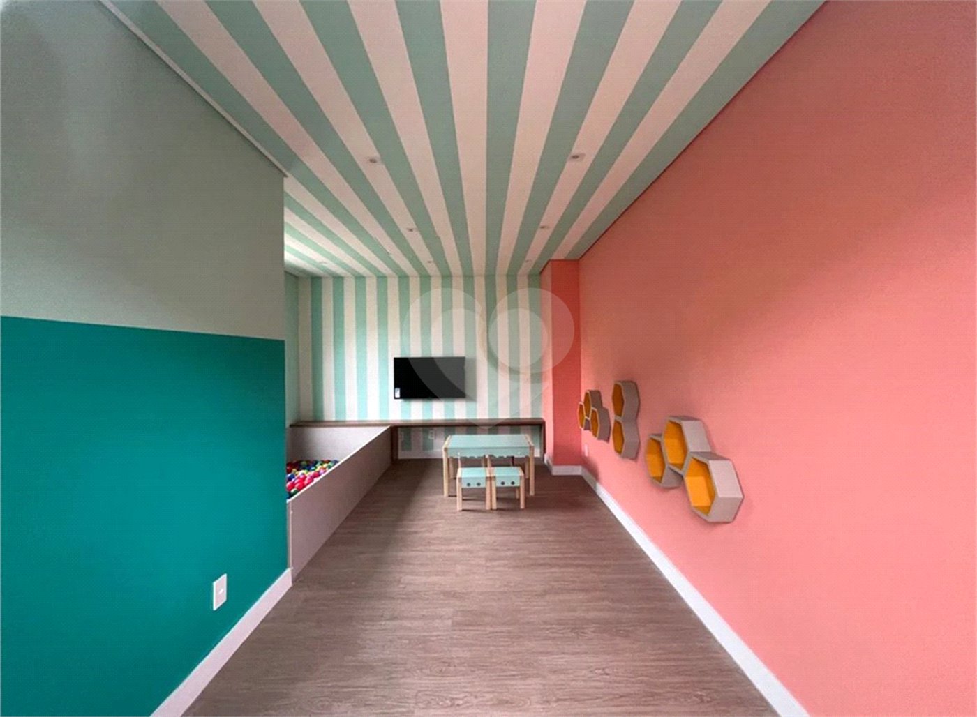 Apartamento à venda com 2 quartos em Vila Mazzei, São Paulo, SP