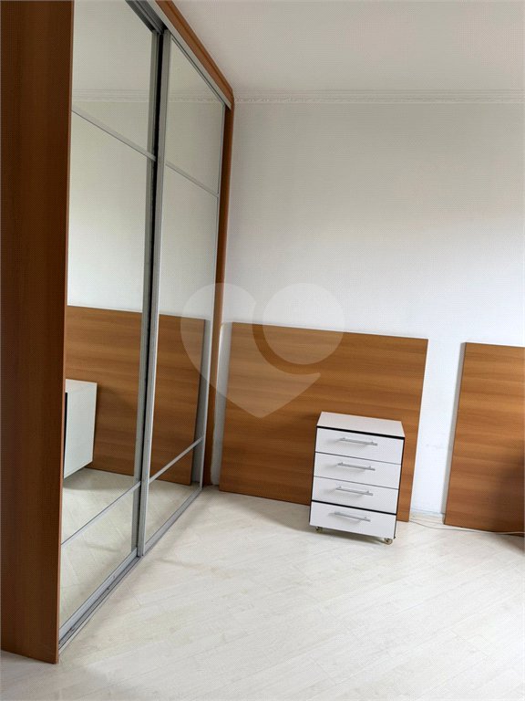 Apartamento à venda com 3 quartos, sendo 1 suíte, no Centro, Suzano, SP