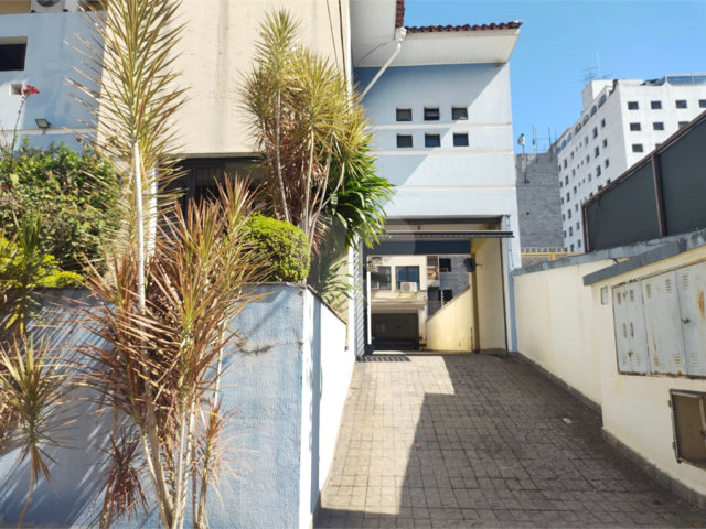Sobrado à venda com 4 quartos, sendo 1 suíte,  em Santana, São Paulo, SP
