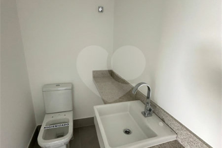 Apartamento à venda com 2 suítes em Jardim Morumbi, São Paulo, SP