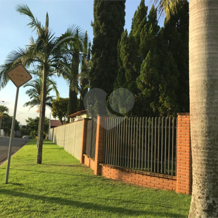 Terreno à venda com 4 quartos, sendo 1 suíte, no condomínio Zuleika Jabour, Salto - SP