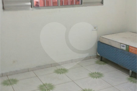 Sobrado à venda com 4 quartos em Parque Bom Retiro, Paulínia, SP