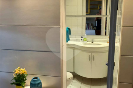 Apartamento à venda com 1 quarto em Indianópolis, São Paulo, SP