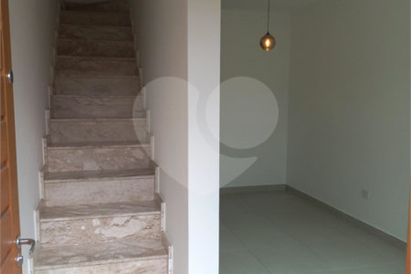 Casa à venda com 2 suítes no condomínio martinha, São Paulo - SP