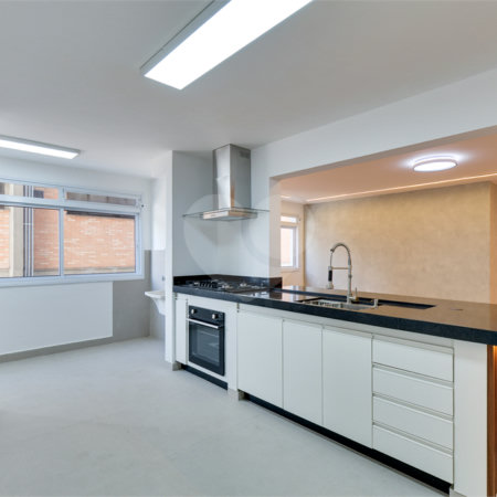 Apartamento à venda com 2 quartos, sendo 1 suíte, em Santo Amaro, São Paulo, SP
