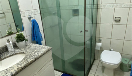Casa Térrea à venda com 4 quartos, sendo 1 suíte, em Campo Grande, São Paulo, SP
