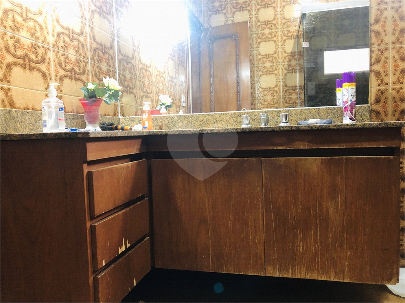 Sobrado à venda com 4 quartos, sendo 1 suíte, em Santana, São Paulo, SP