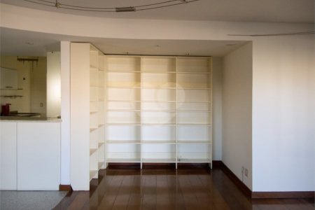 Apartamento à venda com 2 suítes em Pinheiros, São Paulo, SP