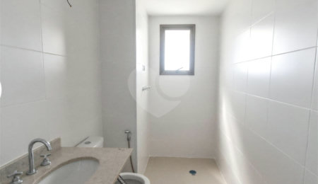 Apartamento à venda com 3 suítes em Vila Mariana, São Paulo, SP
