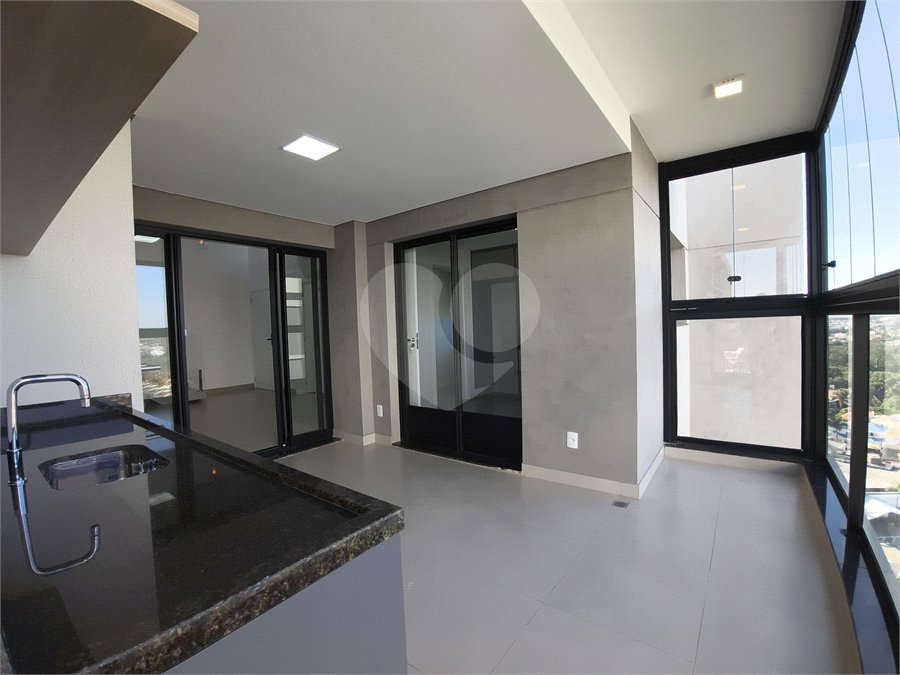 Apartamento à venda com 4 quartos, sendo 2 suítes,  em Além Ponte, Sorocaba, SP